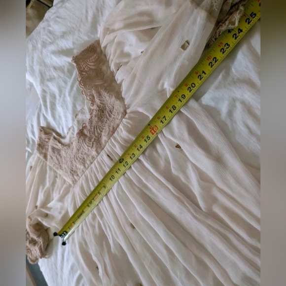 Badgley Mischka Top Skirt Set Cottage Core Bohemian Magnolia Cream Pearl Lace - Picture 14 of 15